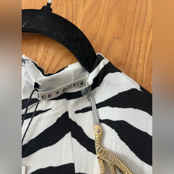 Alice and Olivia zebra stripe moc neck midi dress 6 - Picture 4 of 11